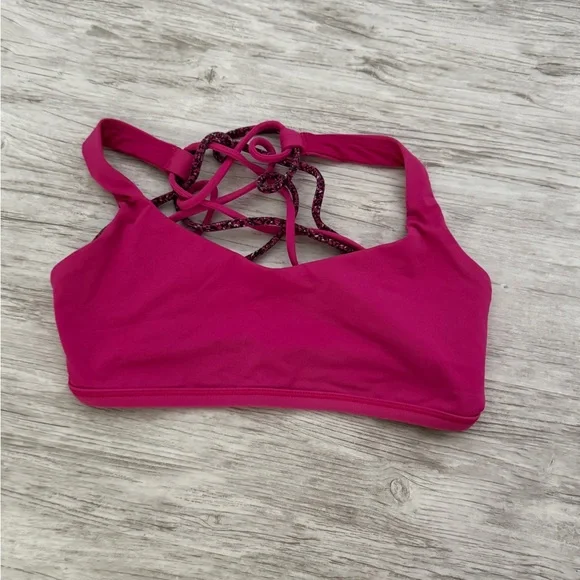 Lululemon Sports Bras Lot of 7 - size 4 - Picture 5 of 9